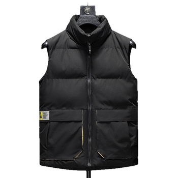 Atvirkštinė liemenė su stovimu kaklu ir išsiuvinėtu logotipu – storesnis audinys, užtrauktukas, 100% poliesteris