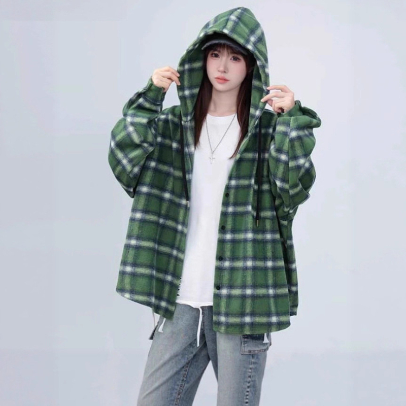 Košieľa–sako s mriežkovým vzorom, golier s klopou, voľný strih, dlhé rukávy, zmes polyesteru