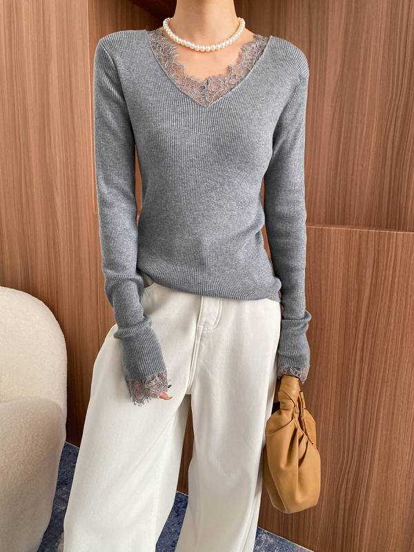 V-kaelusega kampsun, sale lõige, paks kudum, polüester-nailon segu, pikkade varrukatega.