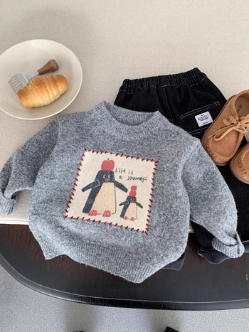 Детски дебел зимен плетен пуловер — с кръгло деколте, дълги ръкави, принт с анимационни герои, памук-вискозна смес 60% вискоза, за деца на възраст 1-3 години