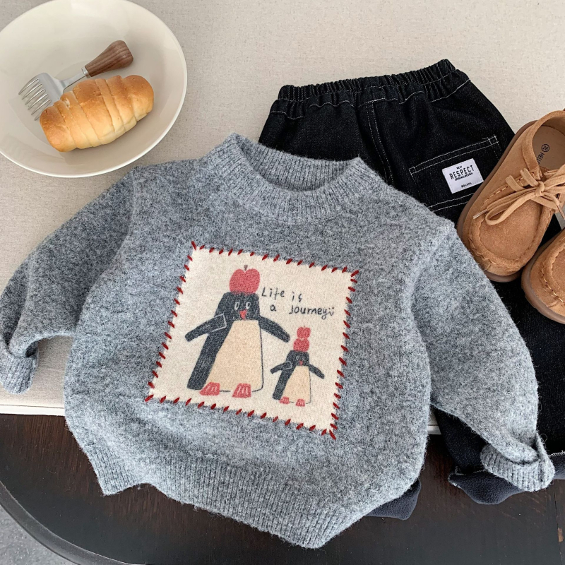 Детски дебел зимен плетен пуловер — с кръгло деколте, дълги ръкави, принт с анимационни герои, памук-вискозна смес 60% вискоза, за деца на възраст 1-3 години