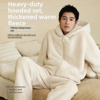 Meeste kapuutsiga pijamase komplekt paksust veluurist – kardiganistiil, V-kaelus, pikad varrukad, ekstra paks materjal 401–500 g/m², sobib talveks, kevadeks ja sügiseks, võib kanda ka väljas