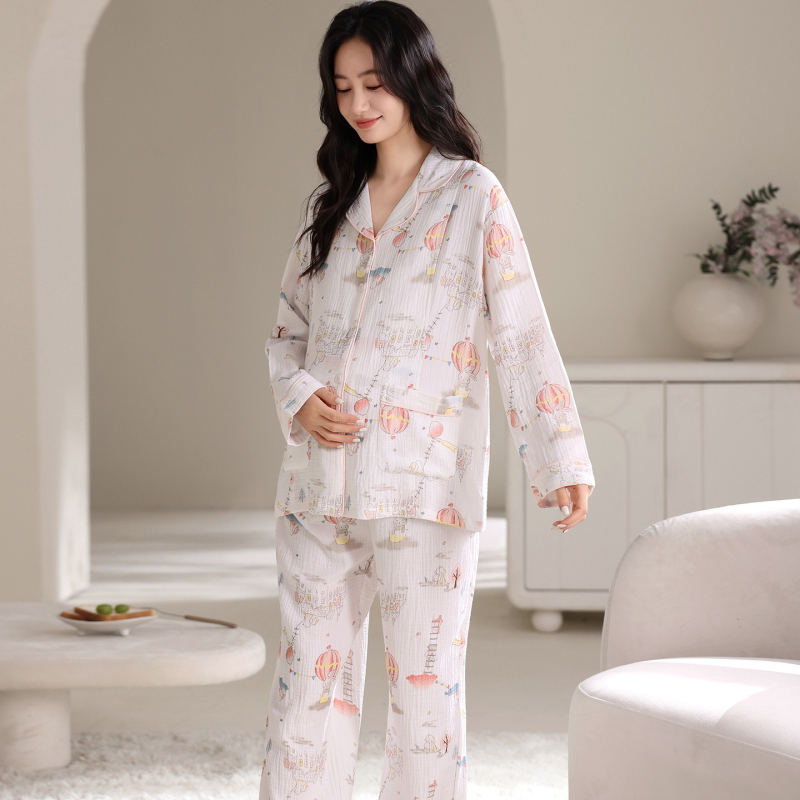 Anyaság és szoptatás célú kardigán öltöny nadrággal – anyag: cloud cotton gauze, 100% poliészter, rever gallér, hosszú ujjú, tavasz-ősz