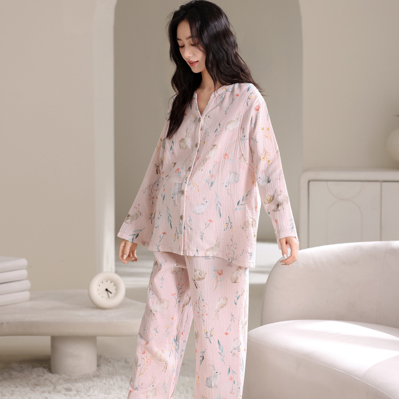 Anyaság és szoptatás célú kardigán öltöny nadrággal – anyag: cloud cotton gauze, 100% poliészter, rever gallér, hosszú ujjú, tavasz-ősz