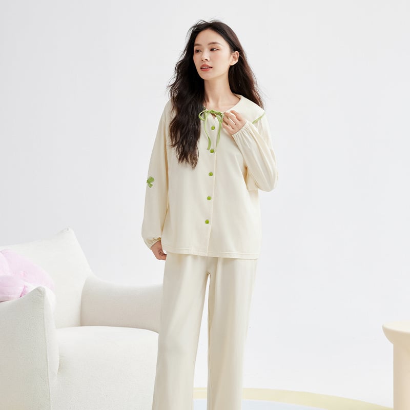 Modal anyagú pár pizsama szett, hosszú ujjú, galléros, nadrág