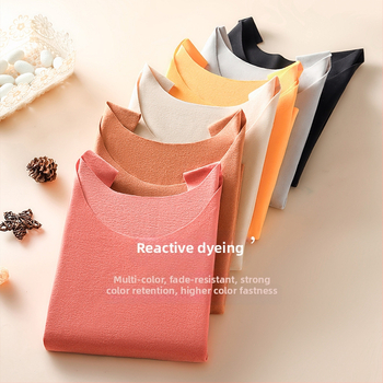 Nėštumo ir žindymo pižamų komplektas su flisiniu įdėklu rudens–žiemos sezonui — ilgomis rankovėmis viršutė, kelnės, 64% viskozė, storis 201–250 g/m2, paprastas kasdienis stilius