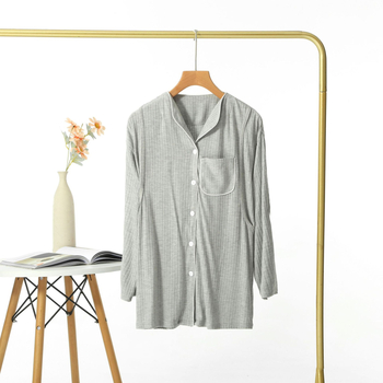 Maitinimo topas su šoniniu atidarymu — kardigano stiliaus, ilgos rankovės, maža apykaklė, tinkamas visiems sezonams, regeneruotas celulozės pluoštas (modalas)