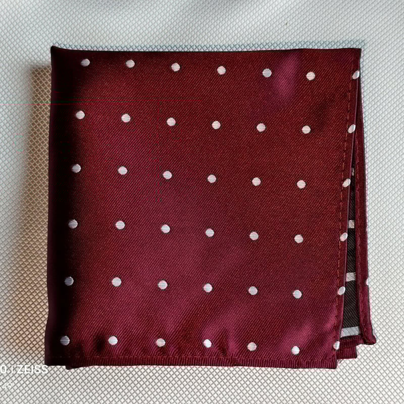 Kišeninė skarelė su britišku retro raštu, džakardinė poliesterio medžiaga, derinimo raštas, vakarinė apranga