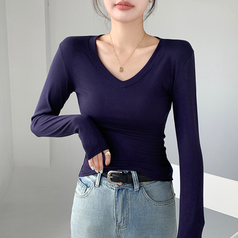 Tricou cu decolteu în V, mâneci lungi, croială slim, viscoză 90–95%