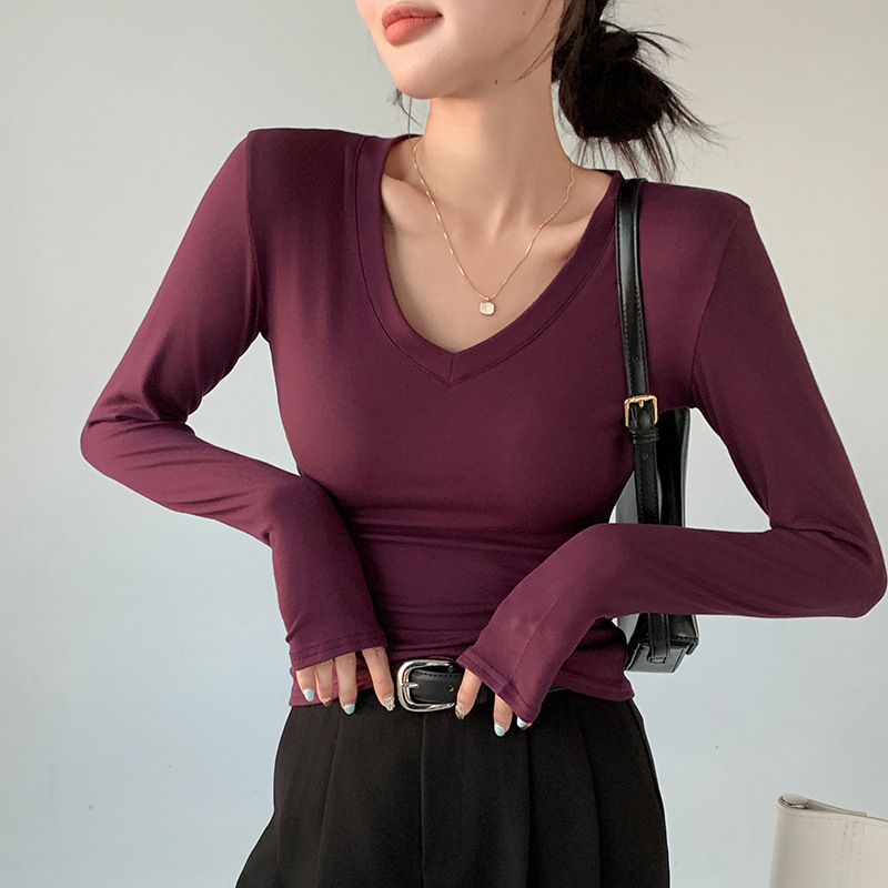 Tricou cu decolteu în V, mâneci lungi, croială slim, viscoză 90–95%