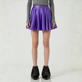 Λεοτάρντ για γυμναστική και μπαλέτο – γυαλιστερή μεταξένια υφή, μίγμα νάιλον-χημικών ινών, επένδυση με σπαντέξ, μονόχρωμο σχέδιο