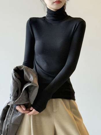 Tencel Lyocell pikkade varrukatega naiste T-särk, kõrge kaelus, slim istuvus, ühes toonis muster, sügis 2025