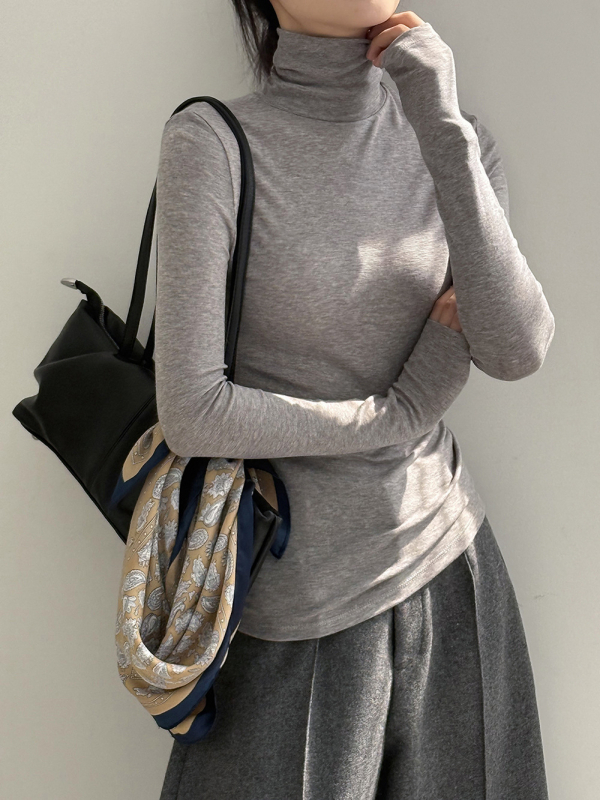 Tencel Lyocell pikkade varrukatega naiste T-särk, kõrge kaelus, slim istuvus, ühes toonis muster, sügis 2025