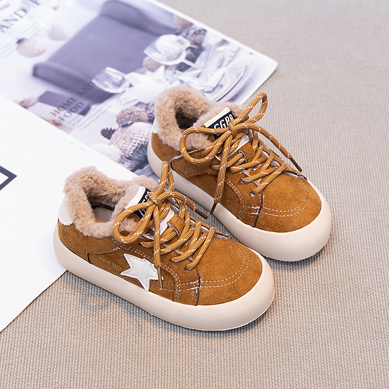 Vaikų žieminiai sportiniai ir laisvalaikio bateliai — superfiber viršus, Velcro užsegimas, fleece pamušalas šilumai, žvaigždučių raštas, guminė padas