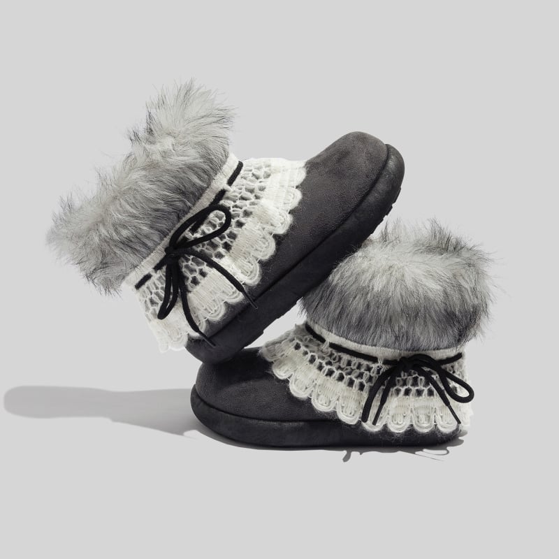 Naiste talvesed – ülemine osa mikrofiiber nahk, sisemine karusnahk, tald kumm, lühike varr, kanna kõrgus 1–3 cm (Põhijooned: Ülemine: mikrofiiber nahk; Sisetine: kunstlik karusnahk; Tald: kumm; Varrukas: lühike; Kanna kõrgus: 1–3 cm)