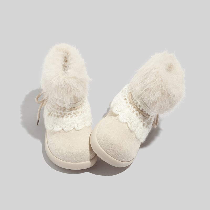 Naiste talvesed – ülemine osa mikrofiiber nahk, sisemine karusnahk, tald kumm, lühike varr, kanna kõrgus 1–3 cm (Põhijooned: Ülemine: mikrofiiber nahk; Sisetine: kunstlik karusnahk; Tald: kumm; Varrukas: lühike; Kanna kõrgus: 1–3 cm)