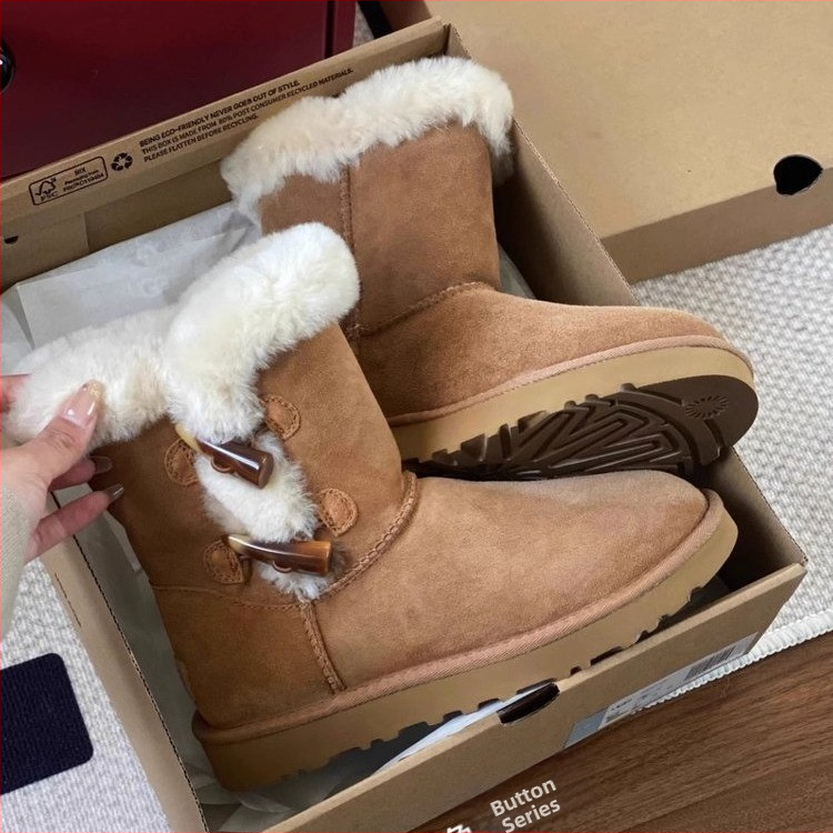 Damski sniego batai iš veršienos odos, su dirbtine trumpa kailio įdaila, mikropluošto įdėklas, gumos padas, vidutinio aukščio bateliai