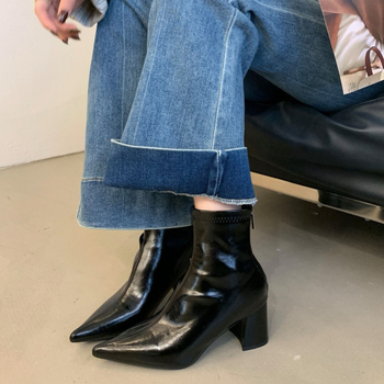 Γυναικείες μυτερές μπόττες με λεπτή γραμμή, φαρδύς τακούνι 6–8 cm, πίσω φερμουάρ, επάνω υλικό από super fiber