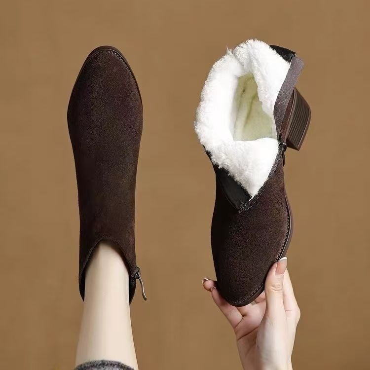 Γυναικεία μποτάκια από σουέτ σε ρετρό στυλ με στρογγυλή μύτη, φαρδύ τακούνι ύψους 3–5 cm, πλαϊνό φερμουάρ, σόλα από καουτσούκ