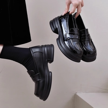 Ženske male kožne cipele, britski stil loafera, gornji dio od sintetičke kože, srednja visina potpetice 3-5 cm, gumeni potplat