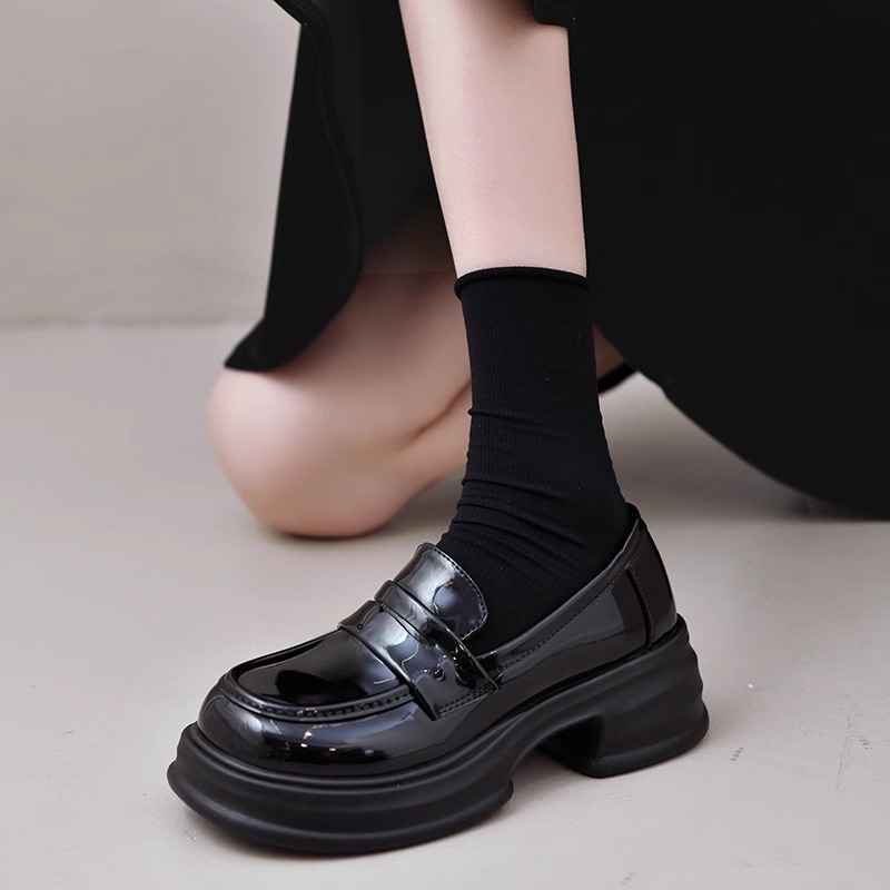 Ženske male kožne cipele, britski stil loafera, gornji dio od sintetičke kože, srednja visina potpetice 3-5 cm, gumeni potplat