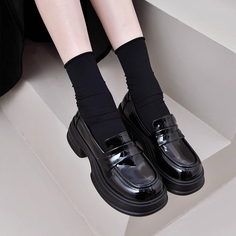 Ženske male kožne cipele, britski stil loafera, gornji dio od sintetičke kože, srednja visina potpetice 3-5 cm, gumeni potplat