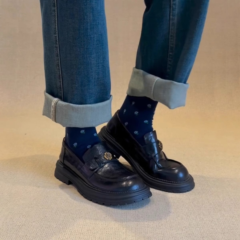 Loafers, vintage-stílus, felső rész tehénbőr, vastag sarok, gumitalp