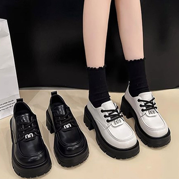 Lofers su PU viršumi, apvalus pirštas, platformos kulnas 3-5 cm, guminė padas