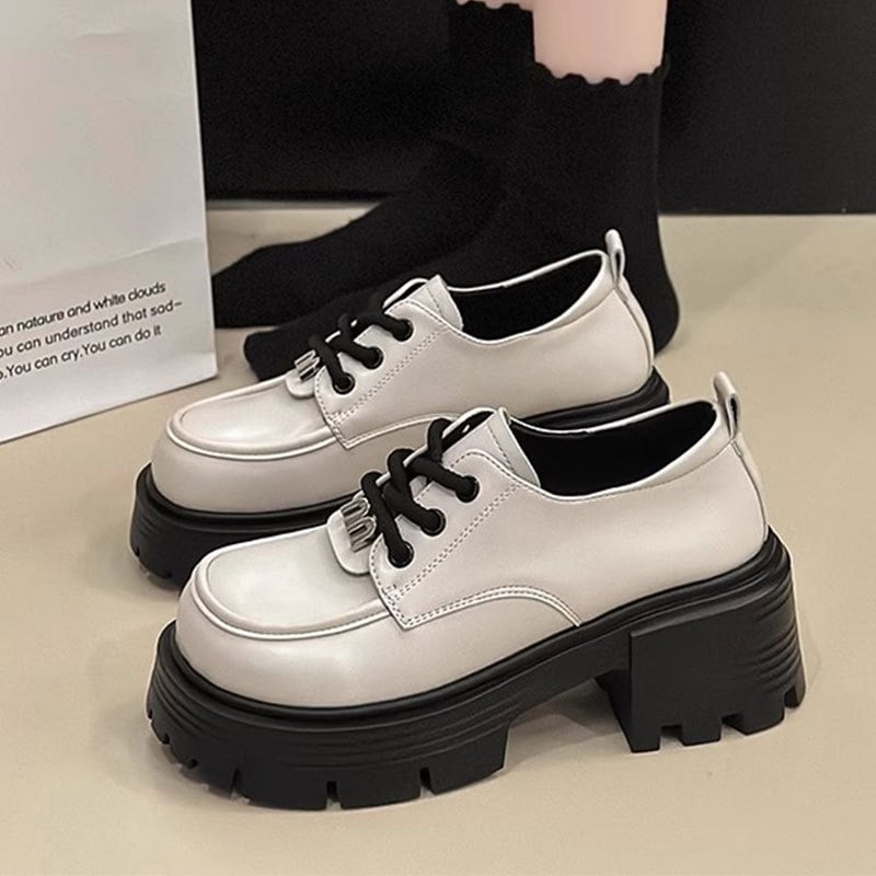 Lofers su PU viršumi, apvalus pirštas, platformos kulnas 3-5 cm, guminė padas