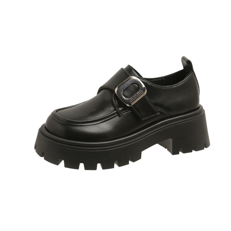 Moteriški loaferiai britiško stilių su sagtimi, be raištelių, PU viršus, apvali nosis, vidutinio aukščio kulnas 3-5 cm, guminė padas