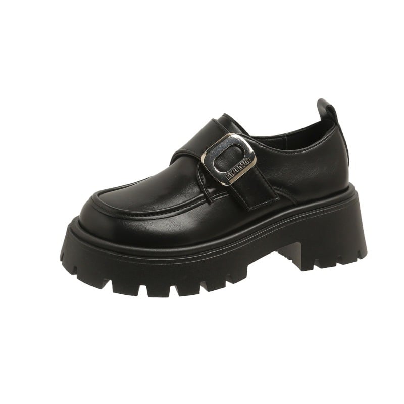 Moteriški loaferiai britiško stilių su sagtimi, be raištelių, PU viršus, apvali nosis, vidutinio aukščio kulnas 3-5 cm, guminė padas