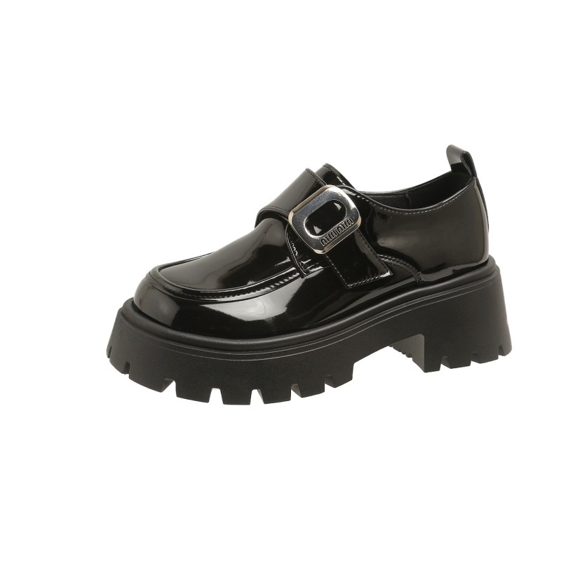 Moteriški loaferiai britiško stilių su sagtimi, be raištelių, PU viršus, apvali nosis, vidutinio aukščio kulnas 3-5 cm, guminė padas