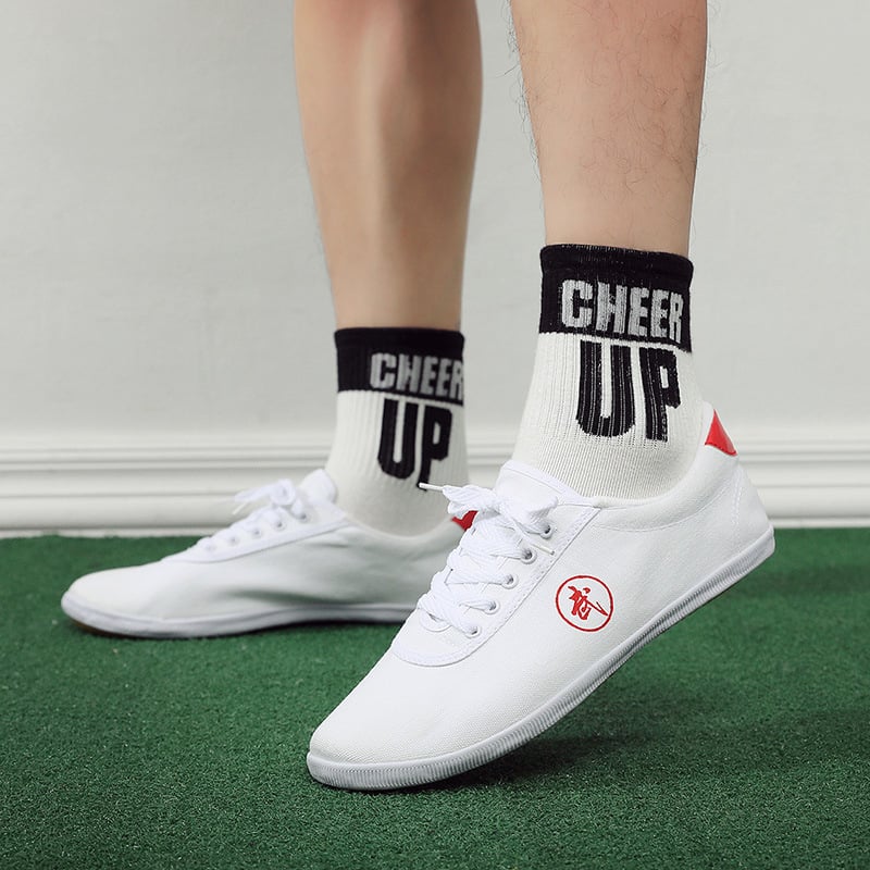 DOUBLE STAR Cīņas mākslu kurpes – auduma augšdaļa, teļa sausgysles pamatne, šņorēšana, zemais profils, apaļš purns