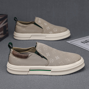 Vīriešu zemā profila ikdienas kurpes ar elpojošu auduma augšpusi, šņorēm, apaļš purns, gumijas zole