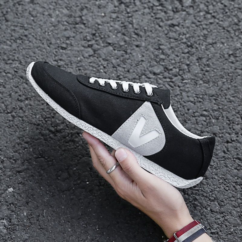 Vīriešu auduma sporta kurpes Korejas stilā, elpojošas, virsma no vairāku materiālu, gumijas zole, šņorēšana