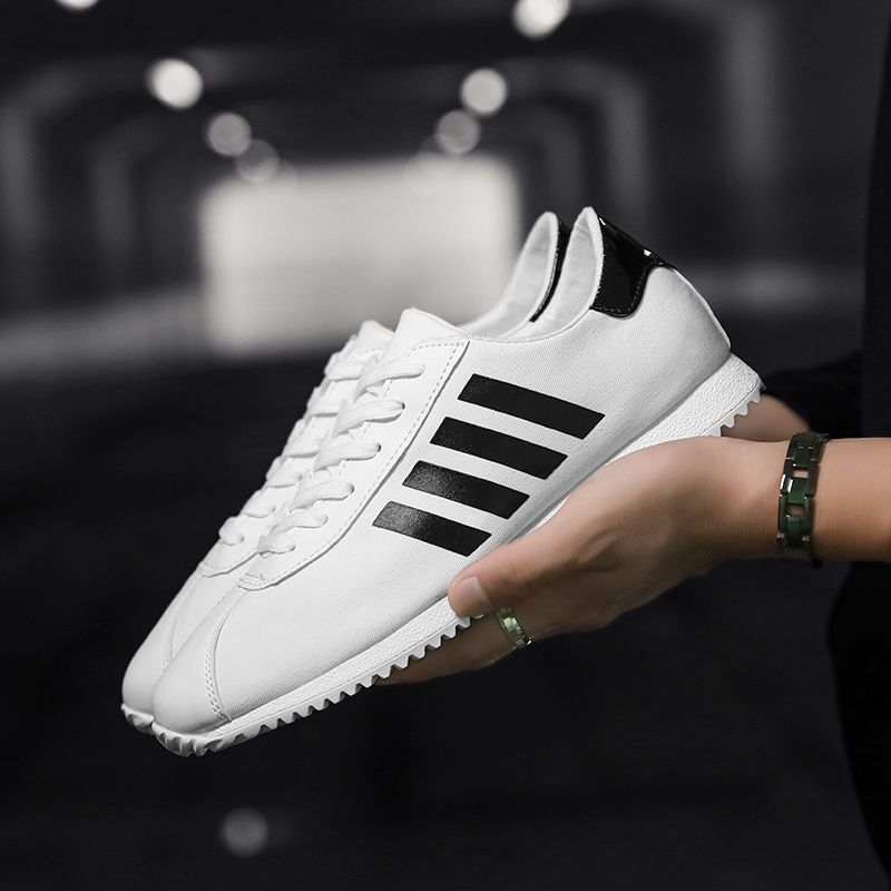 Vīriešu auduma sporta kurpes Korejas stilā, elpojošas, virsma no vairāku materiālu, gumijas zole, šņorēšana