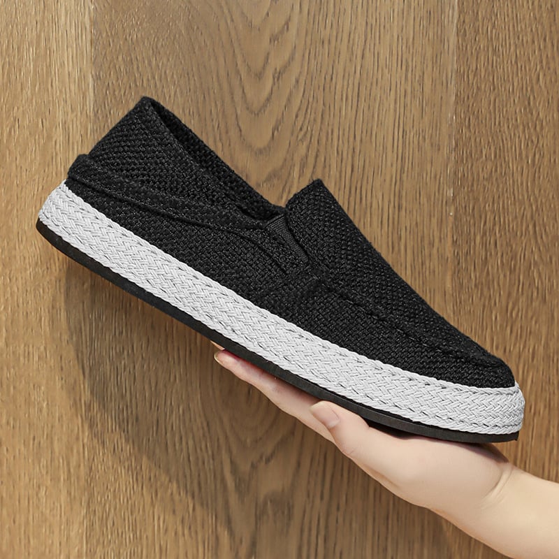 Vīriešu kanvas kurpes vasarai – elpojošas, vieglas, izturīgas pret nolietošanās (Augšējā daļa: audums; Zole: PVC; Iekšējais materiāls: režģis; Pirksta forma: apaļa; Papēža augstums: zems)