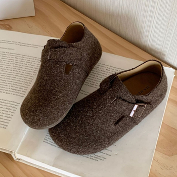 Ženske slip-on loafers u Birkenstock stilu, okrugla špic, gornji dio od vunenog materijala, gumena potplata, niski pet 1–3 cm