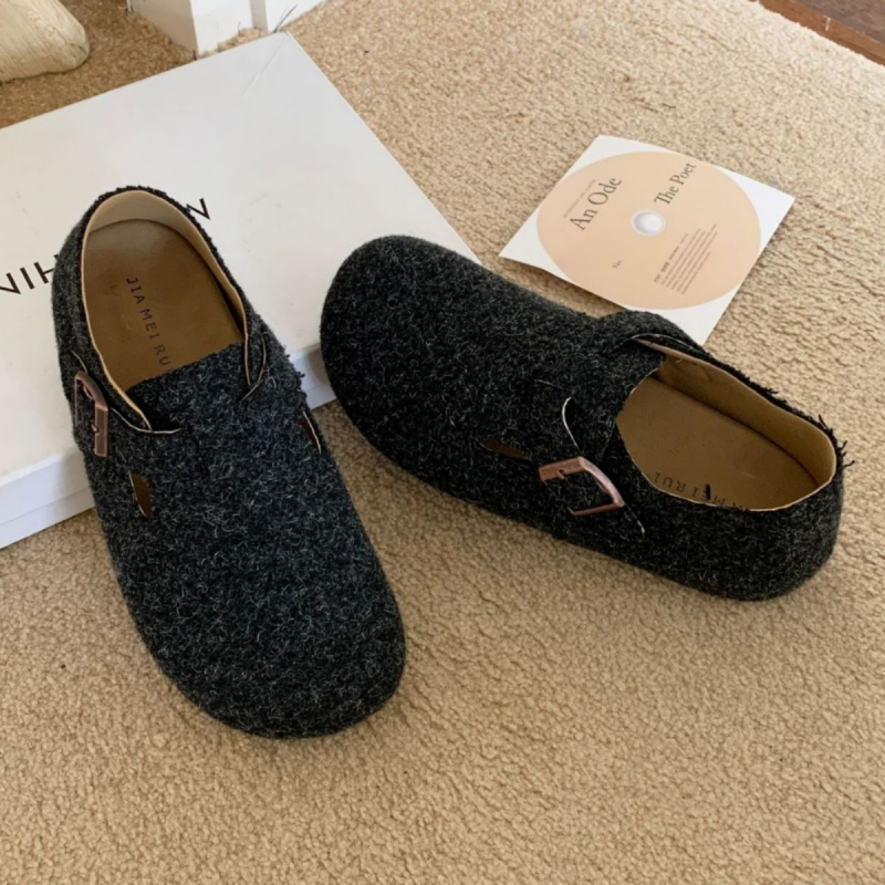 Ženske slip-on loafers u Birkenstock stilu, okrugla špic, gornji dio od vunenog materijala, gumena potplata, niski pet 1–3 cm