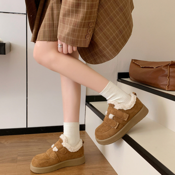 Ženske zimske cipele od velura s flek podlogom, Velcro zatvaranje, gumeni potplat, niski gornji dio, zaobljena nosnica