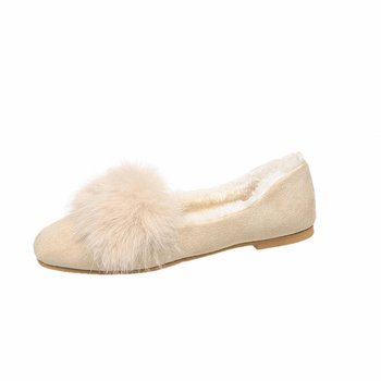 Moteriški pūkuoti bateliai rudens–žiemos sezonai, viršutinė dalis: zomša, vidus: dirbtinis trumpas pūkas, padas: plastmasinis, kulno aukštis: vidutinis 3–5 cm