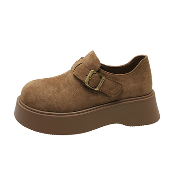 Platform loafers velúr felsőrésszel, kerek orr, alacsony felsőrész, slip-on, platformos talp