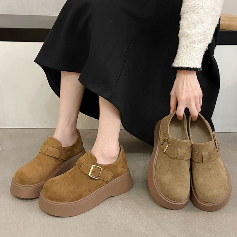 Platform loafers velúr felsőrésszel, kerek orr, alacsony felsőrész, slip-on, platformos talp