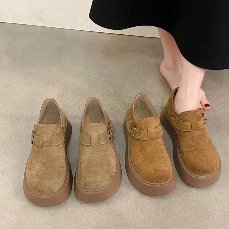 Platform loafers velúr felsőrésszel, kerek orr, alacsony felsőrész, slip-on, platformos talp
