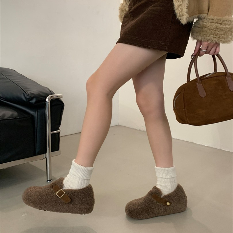 Moteriški velūro bateliai su pūkuotu įdėklu ir vidiniu aukščio pakėlimu, vidutinio kulno aukštis 3–5 cm, gumos padas, žiema–ruduo 2025