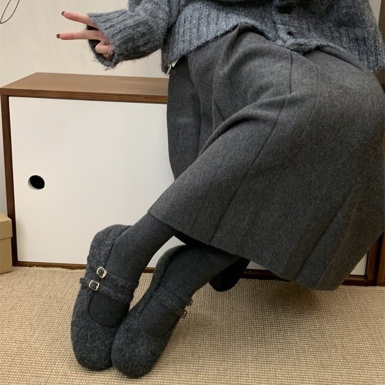 Moteriški Mary Jane bateliai su 5 cm vidinio aukščio padidėjimu, nubuko viršus, pūkuota vidinė danga, guminė padas