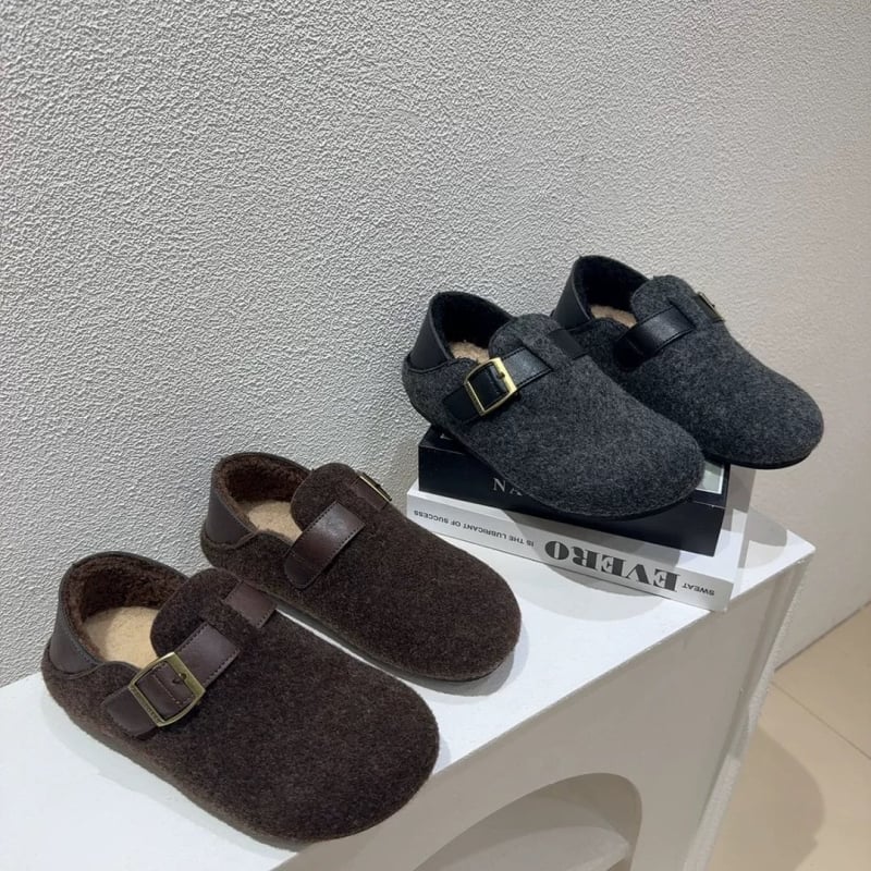 Moteriški žieminiai loaferiai su velūro viršumi, vidinė dirbtinio trumpo kailio apdaila, vidutinio kulno 3–5 cm, slip-on dizainas