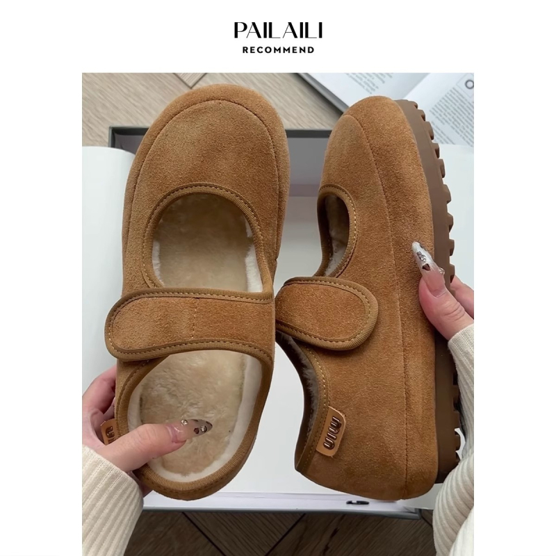 Moteriški Mary Jane bateliai su kailio viršumi ir Velcro užsegimas (Kulno aukštis: 3-5 cm; Viršutinė medžiaga: kailis; Vidpadis: dirbtinis kailis; Funkcija: išlaikyti šilumą)