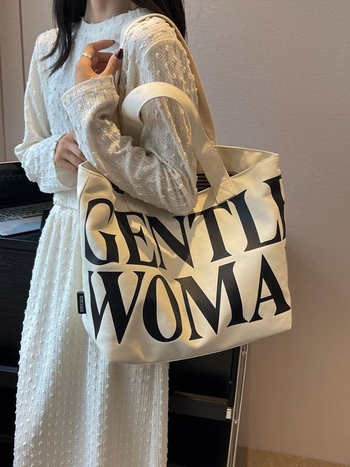 Platnena tote torba – vodoravni kvadratni oblik, zatvarač za otvaranje, unutarnja pretinica sa zatvaračem