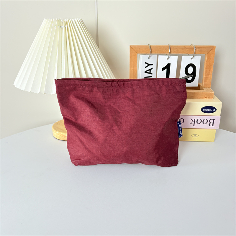 Geantă de cosmetică din nylon impermeabil, exterior simplu, închidere cu fermoar, capacitate mare, căptușeală din poliester, unisex